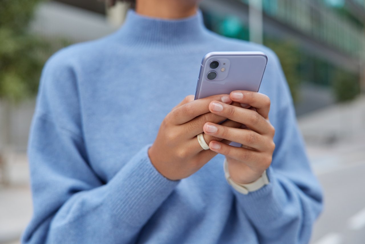 Bateria w smartfonie szybko się rozładowuje. Co może być przyczyną?