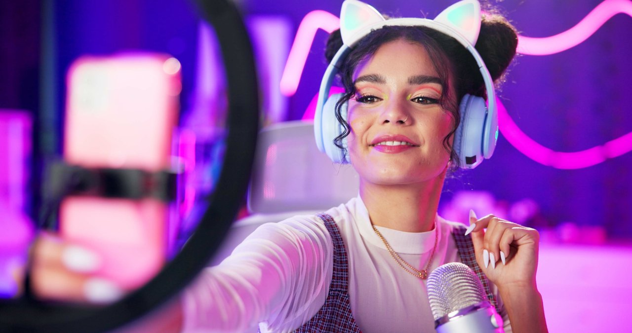 TikTok w małej firmie – jak zaplanować pilotaż, podzielić zadania i ocenić nakład pracy?
